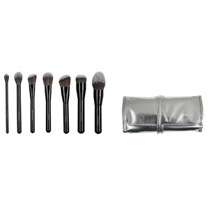 Kit Completo de 7 Brochas para Cara con Cosmetiquero Plateado