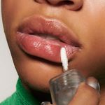 Tratamiento-de-Labios-The-Taste-Of-Space-Lip-Milk_4.jpg
