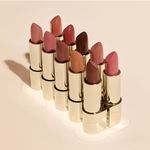 Labial-Kind-Words-Matte-Lipstick---Bold_4